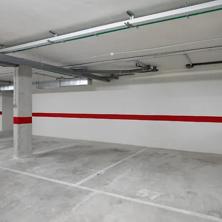 Private Jacuzzi, 3 Pools, Grill, Parking, Ac Lejlighed Torrevieja