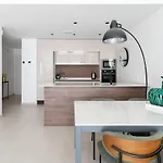 Private Jacuzzi, 3 Pools, Grill, Parking, Ac Torrevieja