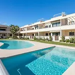 Private Jacuzzi, 3 Pools, Grill, Parking, Ac