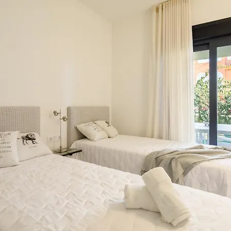 Private Jacuzzi, 3 Pools, Grill, Parking, Ac Lejlighed Torrevieja